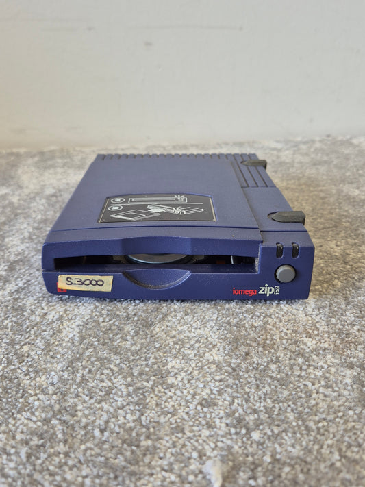 Iomega Zip 100 - Removable Floppy Disk