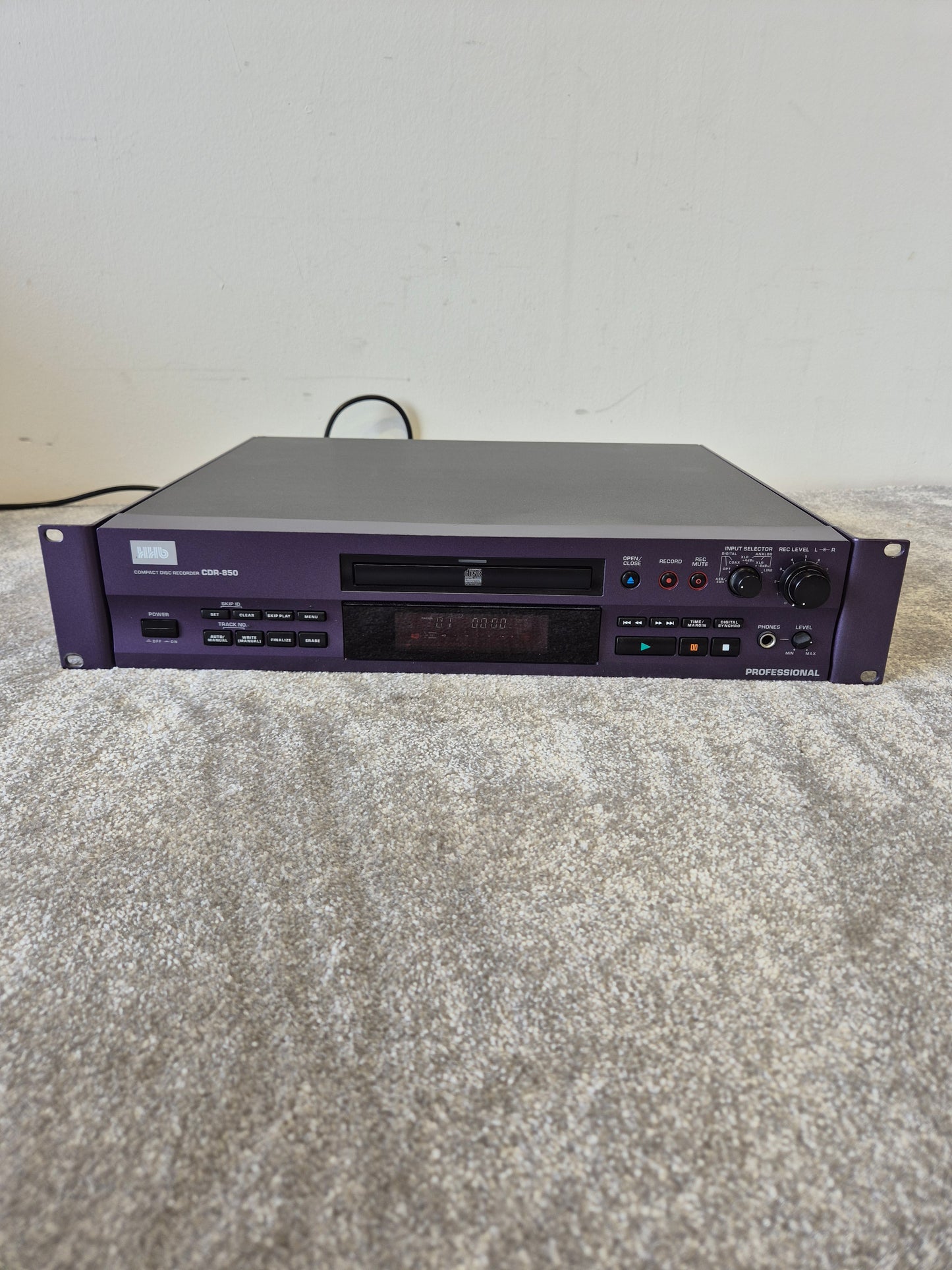 HHB CDR-850 - Professional Compact Disc Recorder and Player (Spares or Repairs)