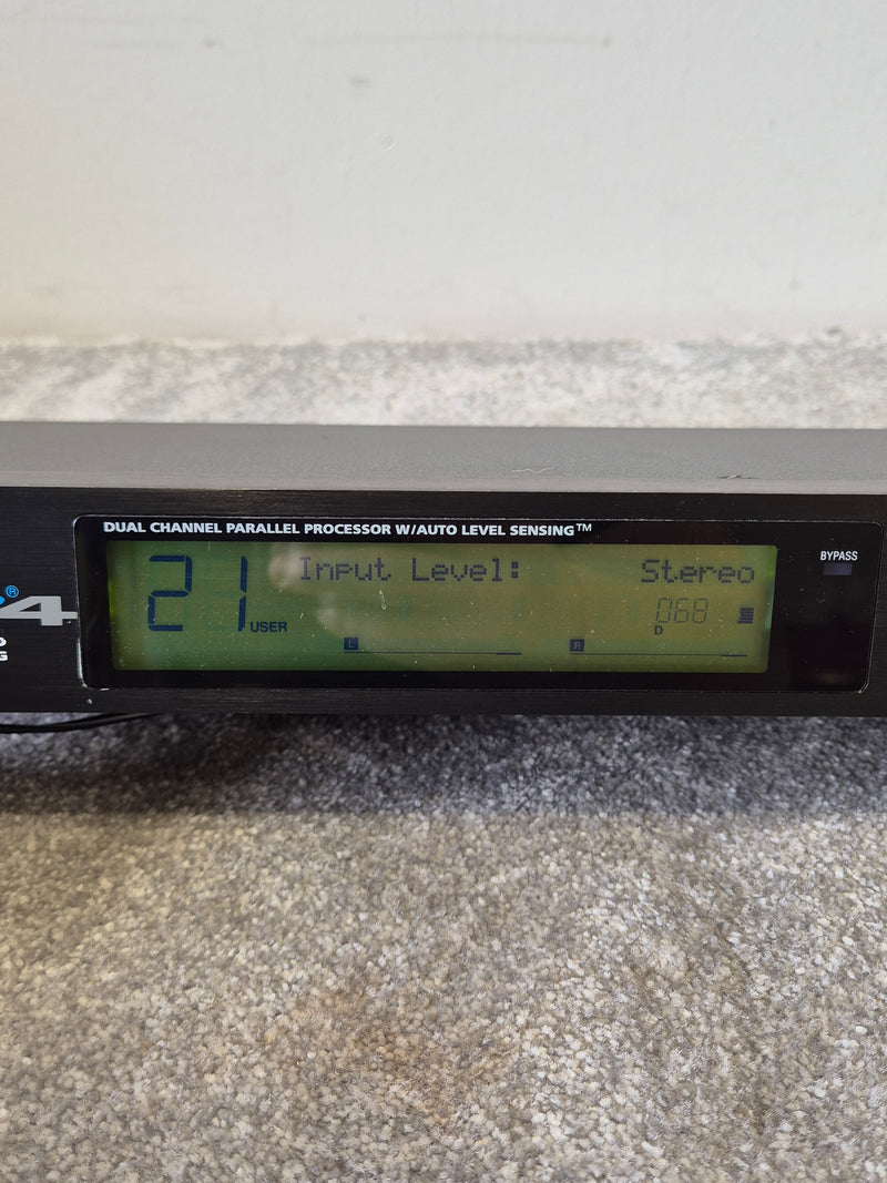Alesis MidiVerb 4 - Dual-Channel Digital Signal Processor - Image 2