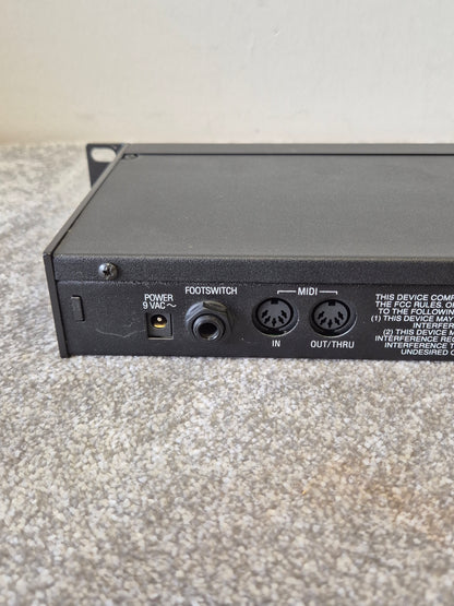 Alesis MidiVerb 4 - Dual-Channel Digital Signal Processor