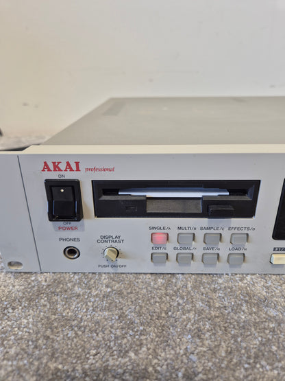 Akai S3000XL - Digital Sample-Based Subtractive Sampler