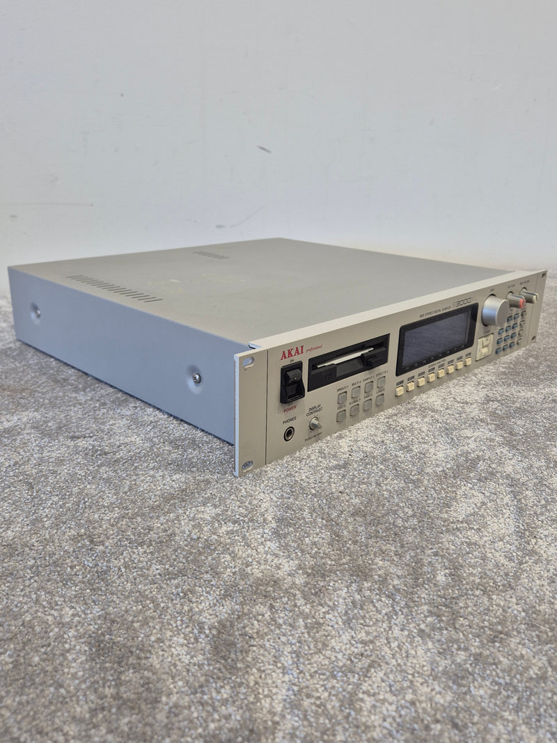 Akai S3000XL - Professional Sampler - Spares or Repair - Image 5