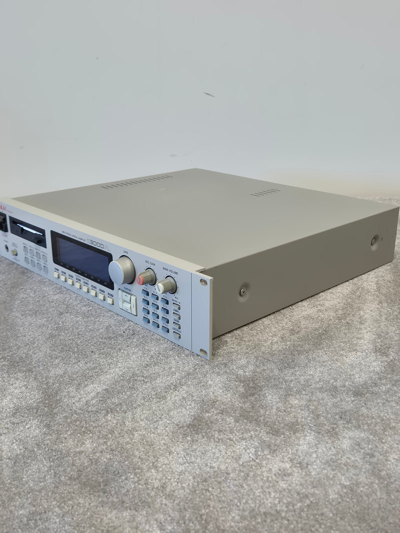 Akai S3000XL - Professional Sampler - Spares or Repair - Image 13