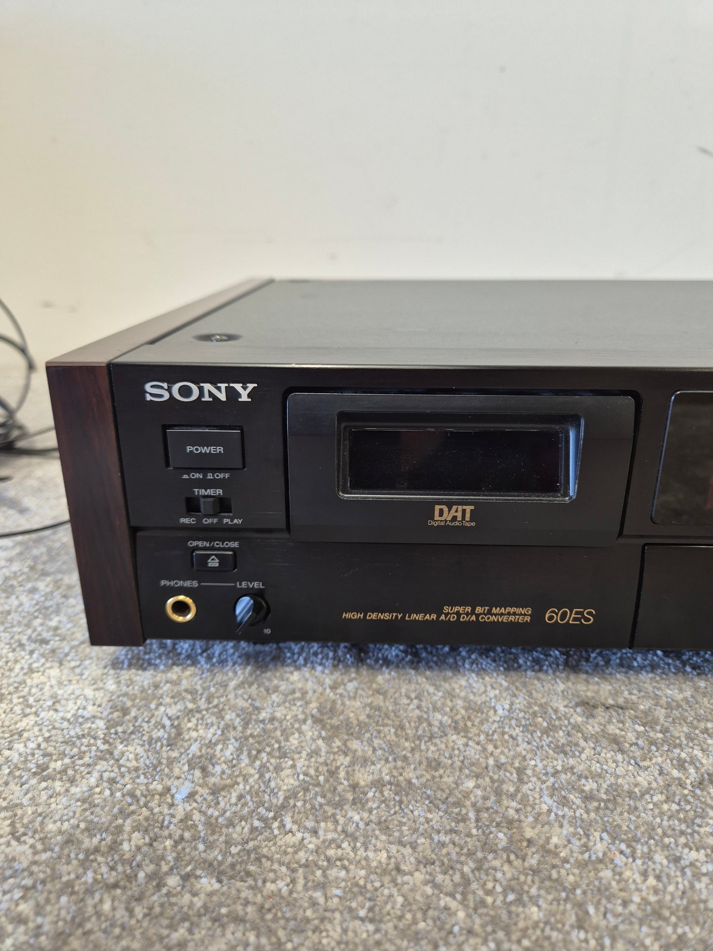 Sony DTC-60ES - DAT Player/Recorder