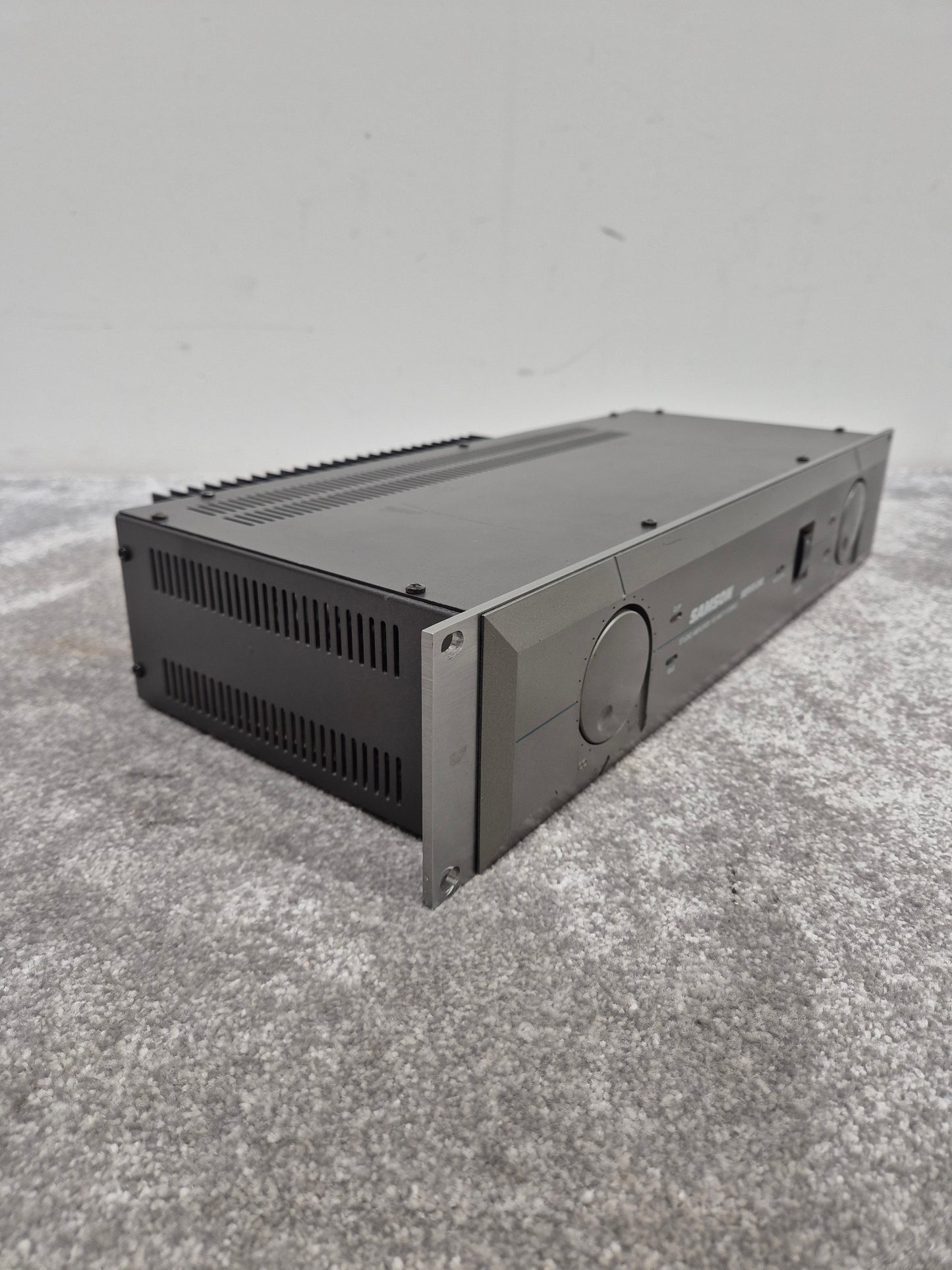 Samson Servo 240 - Stereo Power Amplifier (Read Description)