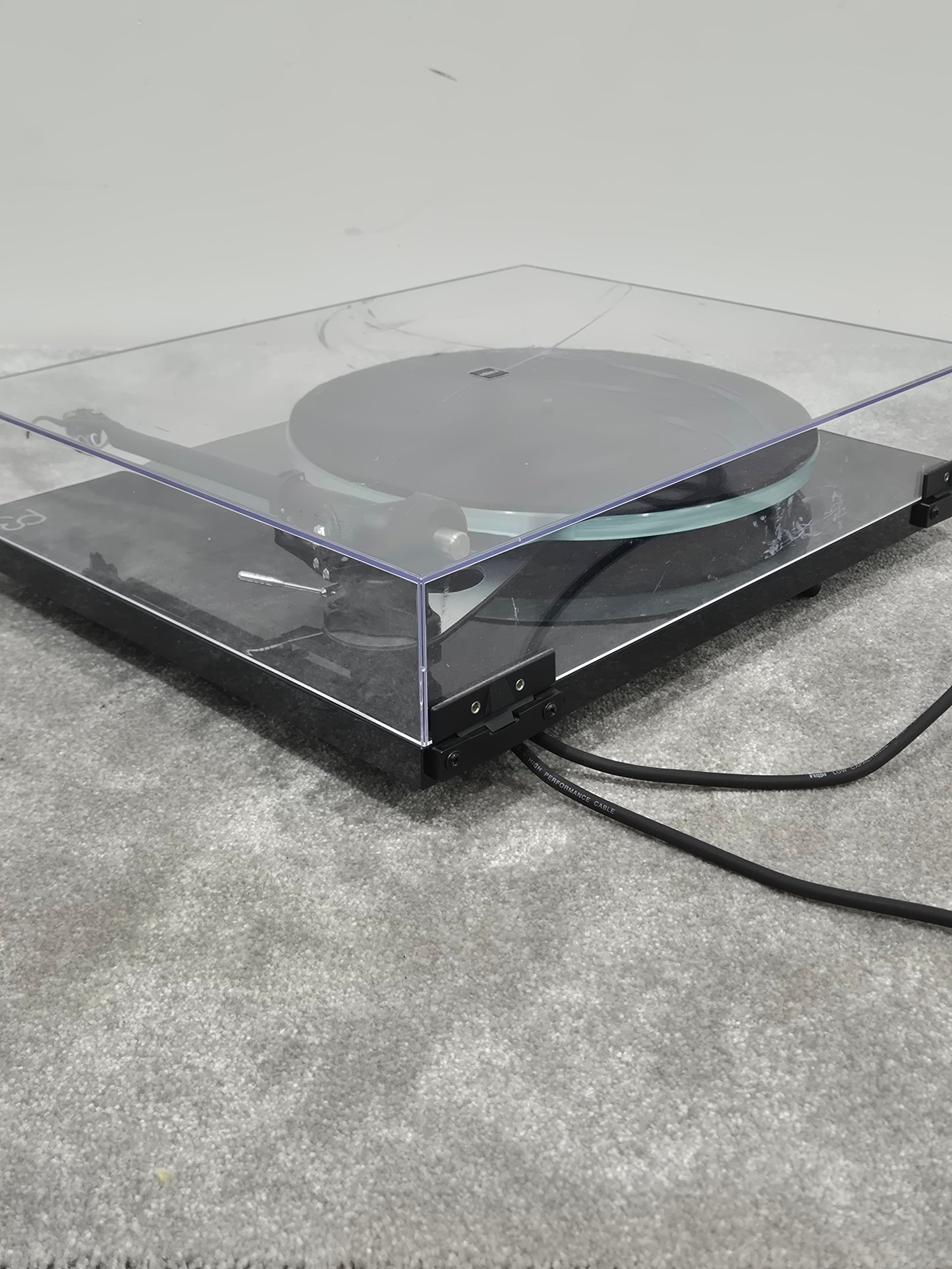 Rega Planar 3 - Lightweight Turntable (Spares or Repairs)