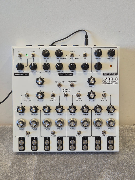 SOMA Laboratory Lyra-8 - Organismic Synthesizer w/ Soft Case - Excellent
