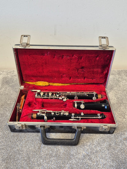 Boosey and Hawkes Regent Oboe w/ Hard Case - Very Good