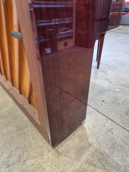 Samick SU-105 - Console Upright Piano w/ Stool - Excellent