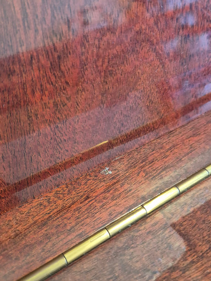 Samick SU-105 - Console Upright Piano w/ Stool - Excellent