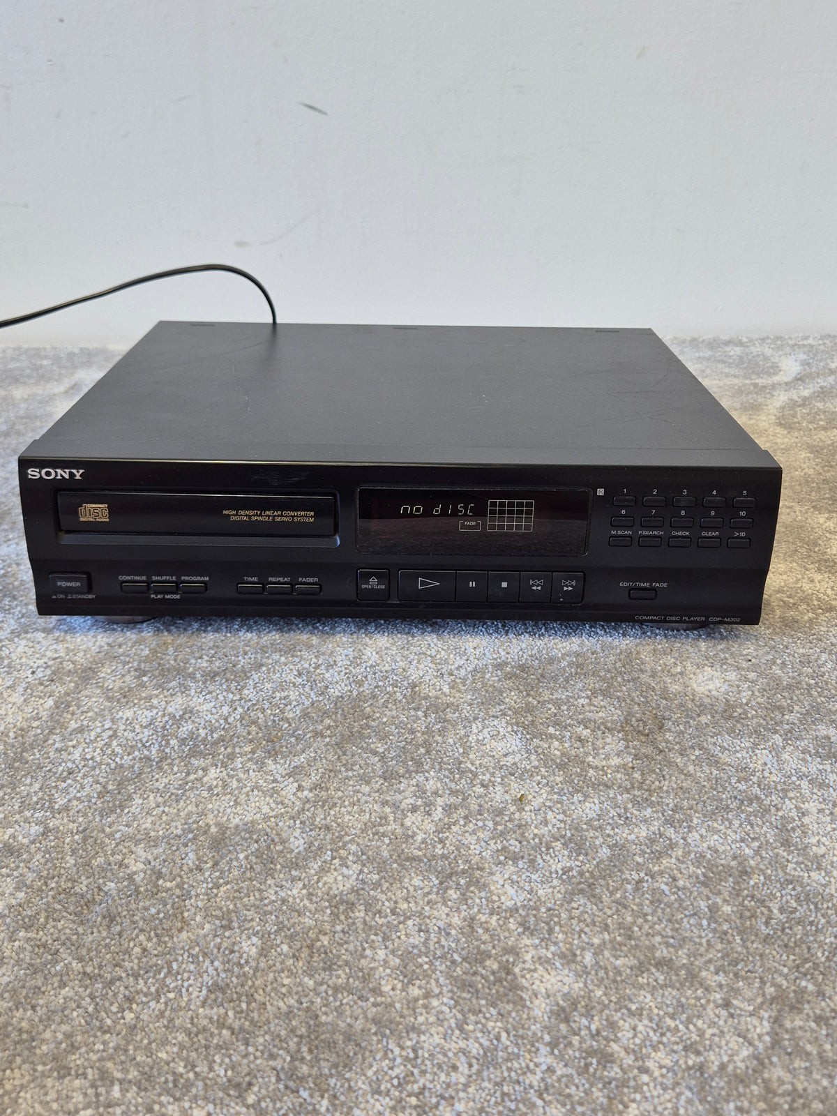 Sony CDP M302 - Compact Disc Player (Spares or Repairs)