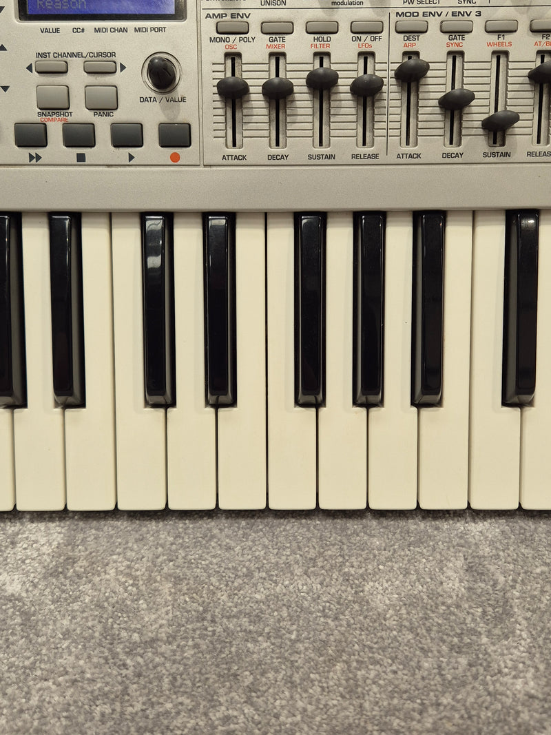 Novation X-Station 61 – Virtual Analog Synthesizer – Good w/ Soft Bag - Image 8