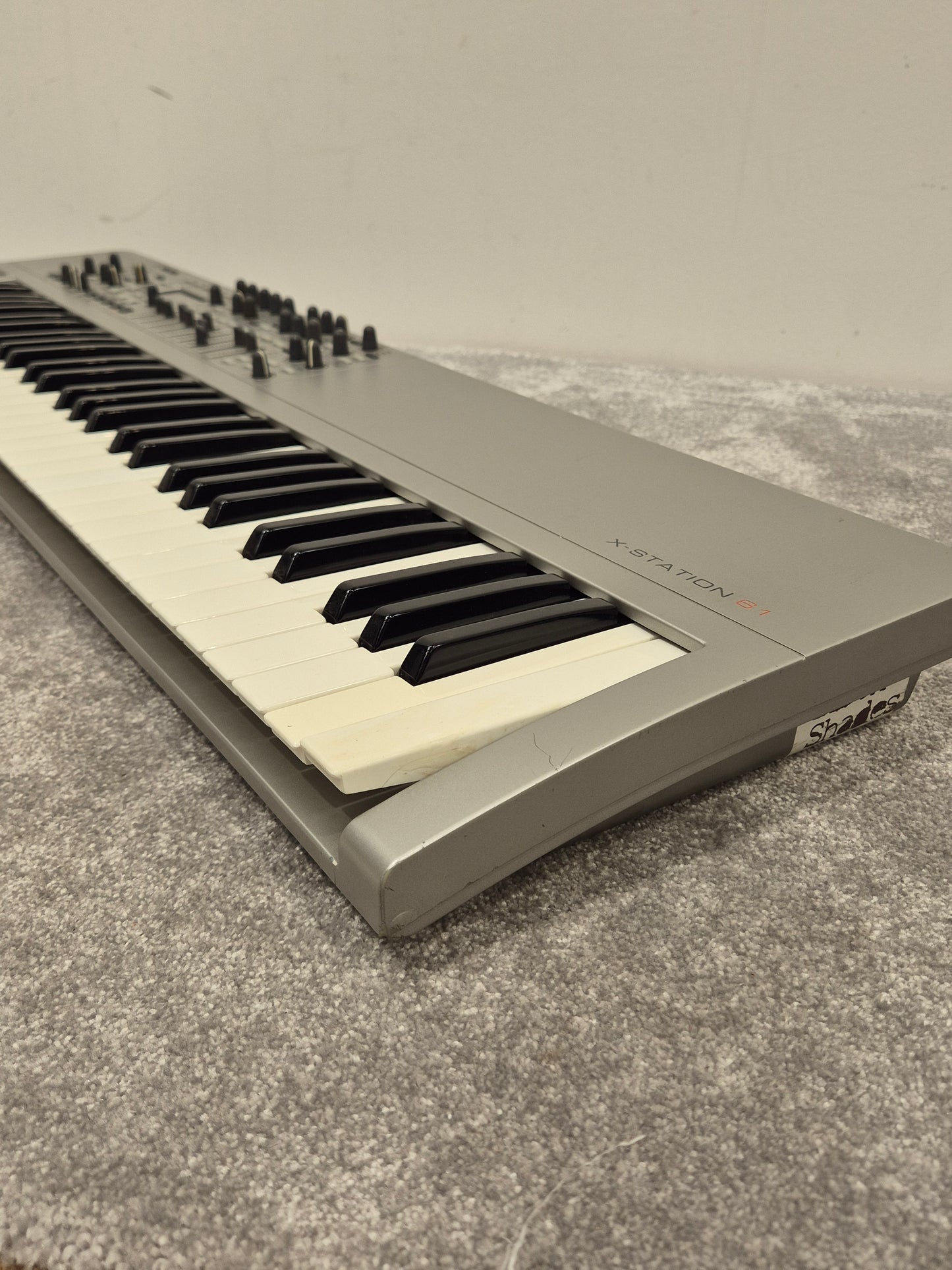 Novation X-Station 61 - Virtual Analog Synthesizer w/ Soft Bag