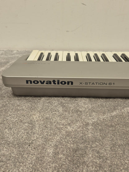 Novation X-Station 61 - Virtual Analog Synthesizer w/ Soft Bag