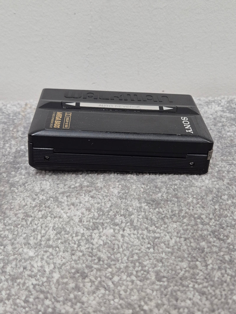 Sony WM-EX49 - Vintage Portable Cassette Player (Spares or Repairs) - Image 2