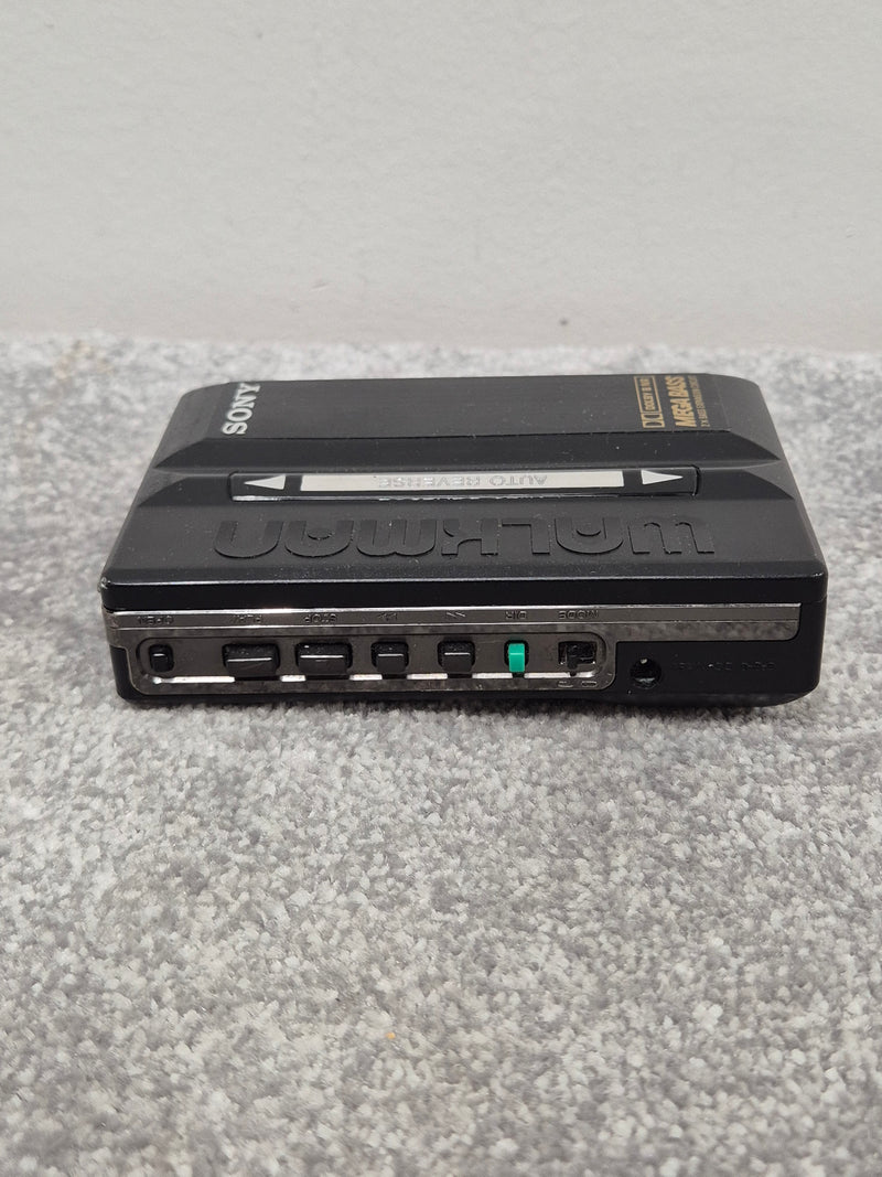 Sony WM-EX49 - Vintage Portable Cassette Player (Spares or Repairs) - Image 4