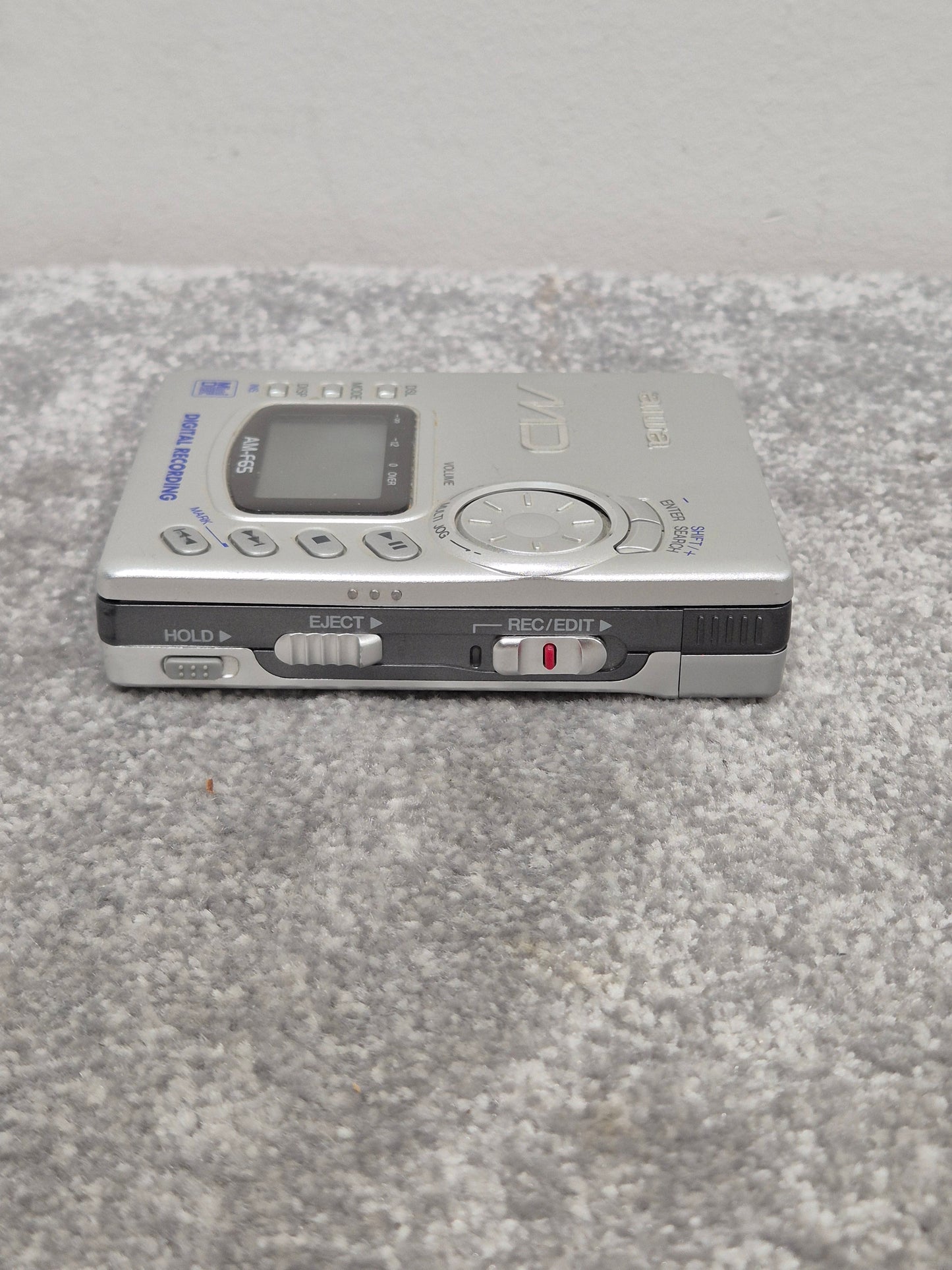 Aiwa AM-F65 - Portable MiniDisc Recorder (Read Description)