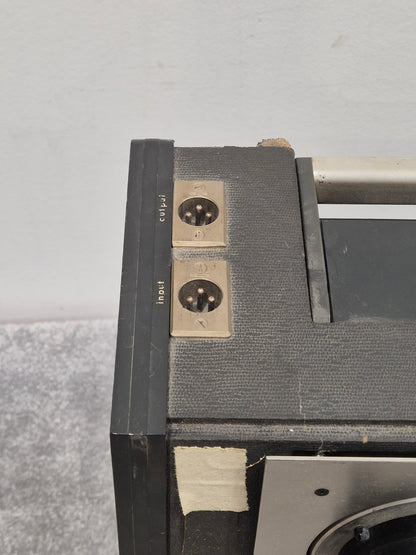 Revox HS77 Reel-to-Reel Tape Recorder - High-Quality Audio, Durable Design - Good w/ Hard Case