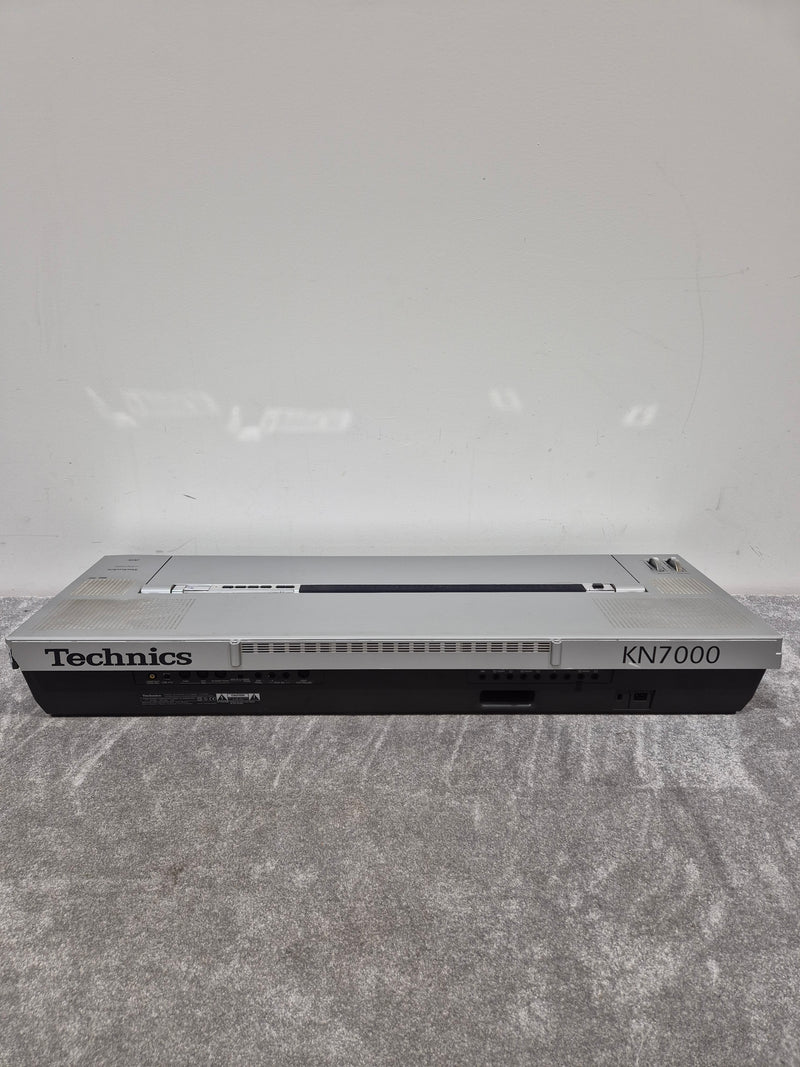 Technics KN7000 - Digital Keyboard Workstation - Fair - Image 16