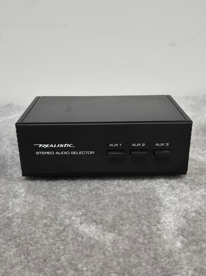 Realistic Stereo Audio Selector - Digital-to-Analog Converter - Excellent