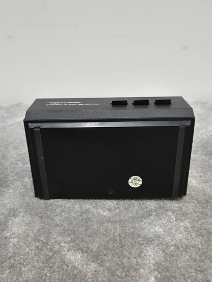 Realistic Stereo Audio Selector - Digital-to-Analog Converter - Excellent