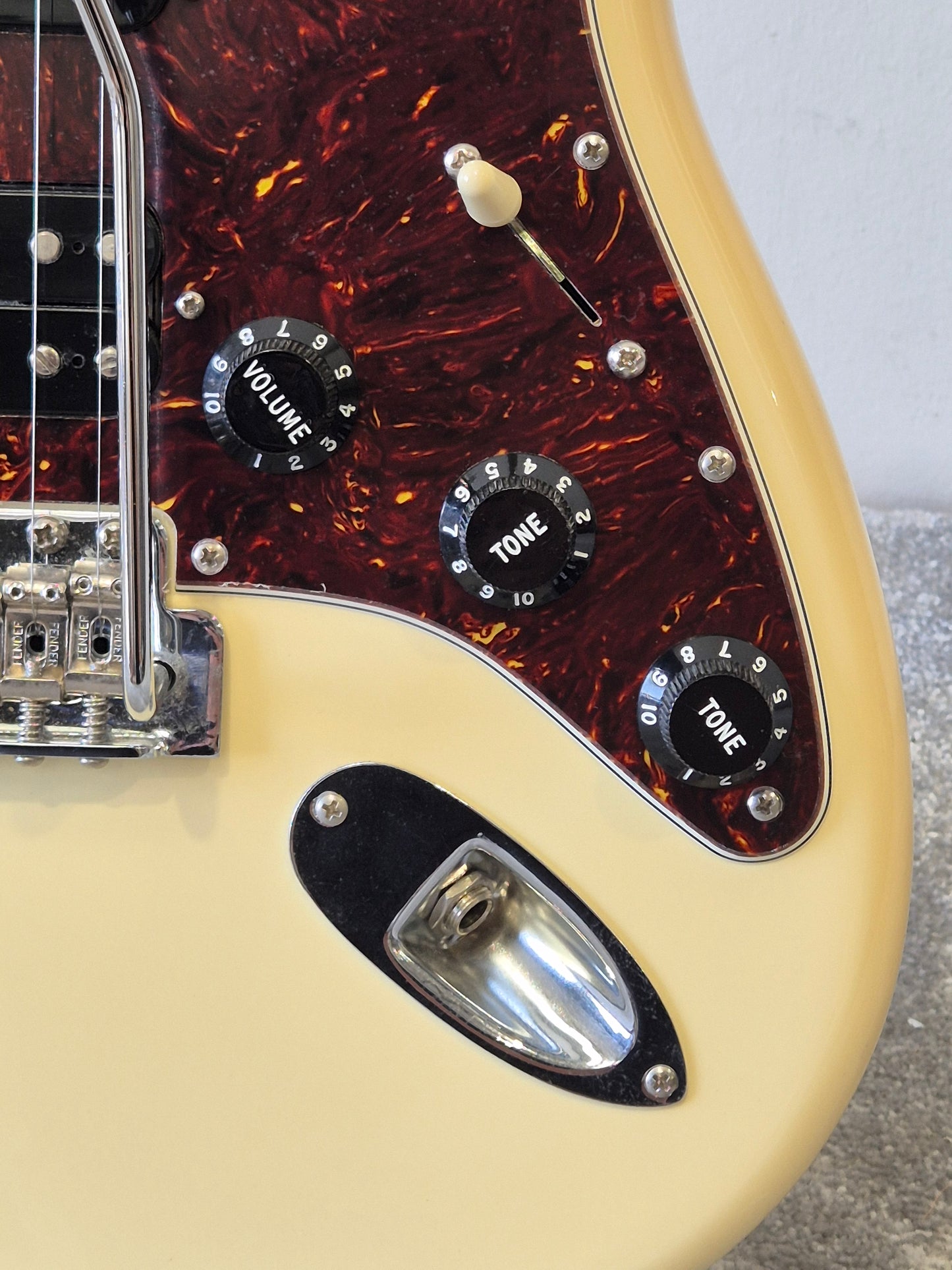 Fender American Special Stratocaster 2017 Electric guitar - Olympic White w/ Hard Case - Excellent