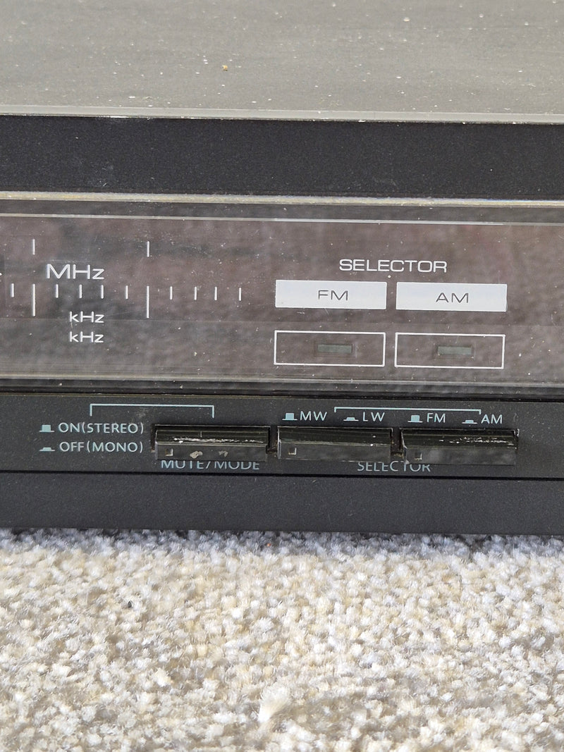 Onkyo T-22L- Vintage FM/MW/LW Stereo Tuner - Classic Analog Design - Fair - Image 2