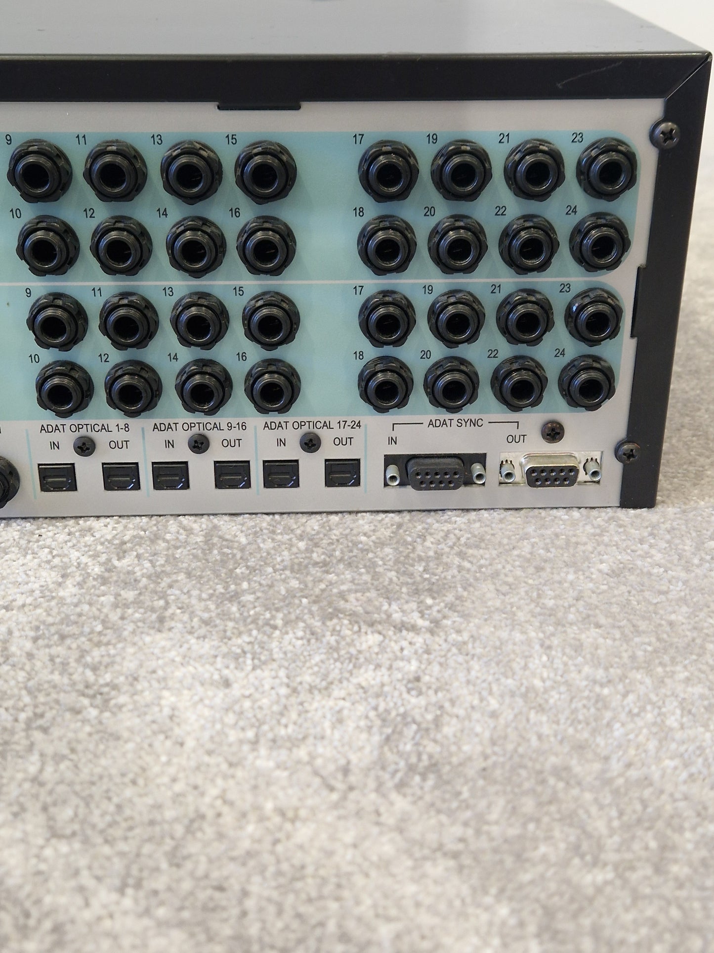 Alesis ADAT HD24 24-Track Hard Disk Recorder – Very Good Condition, High-Resolution Audio, Dual Drive Bays