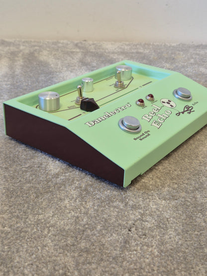 Danelectro Reel Echo – Vintage Tape Echo Simulator w/ Original Box – Excellent Condition