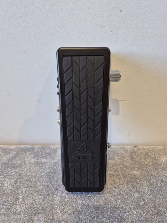 Behringer HB01 Hellbabe - Wah Pedal - Excellent
