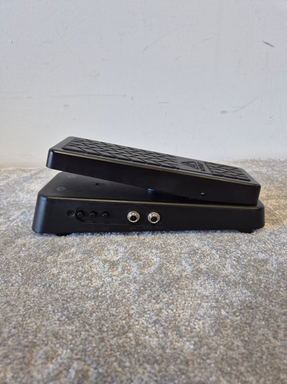 Behringer HB01 Hellbabe - Wah Pedal - Excellent