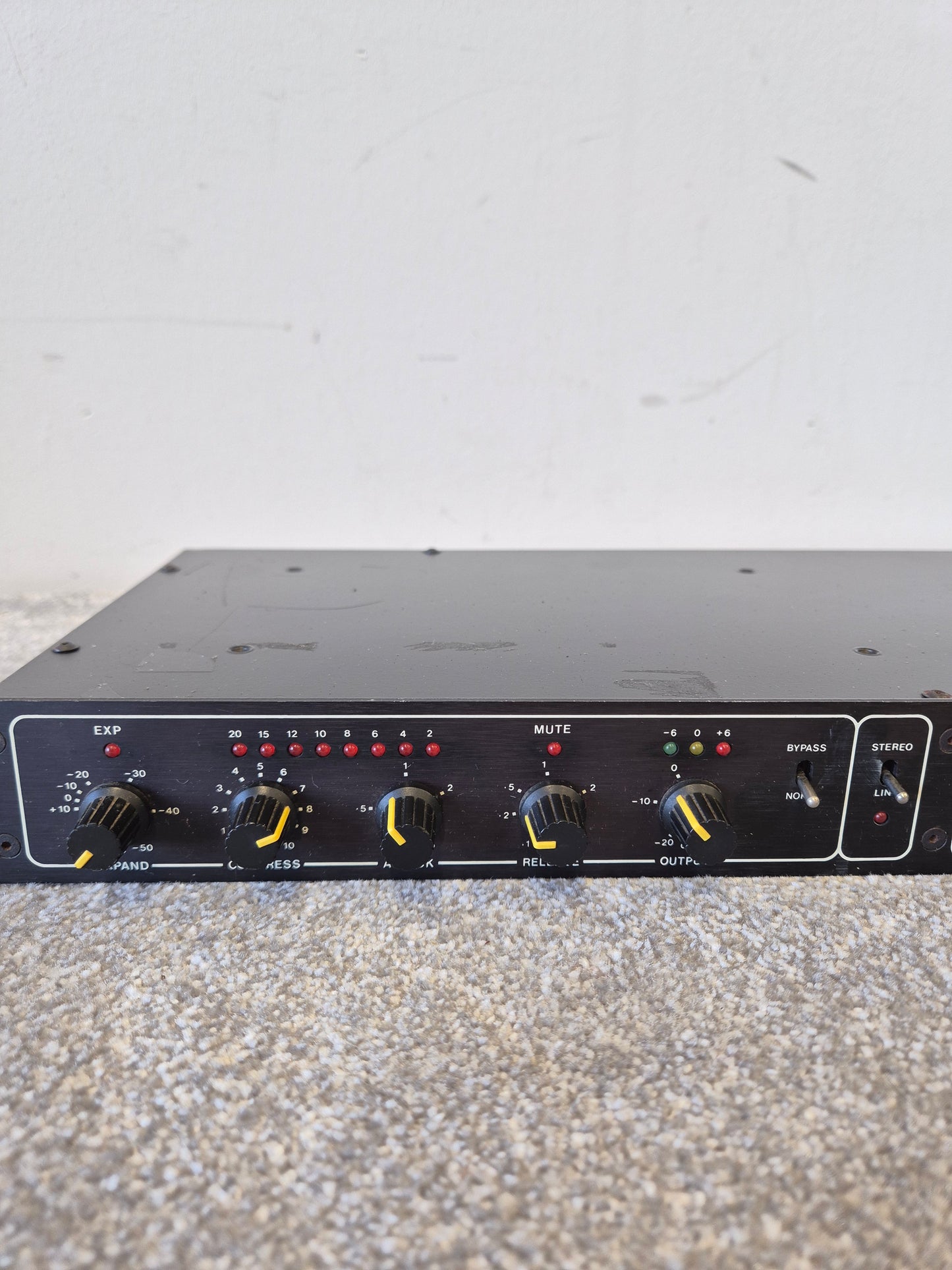 Drawmer LX20 - Dual-Channel Expander/Compressor - Good