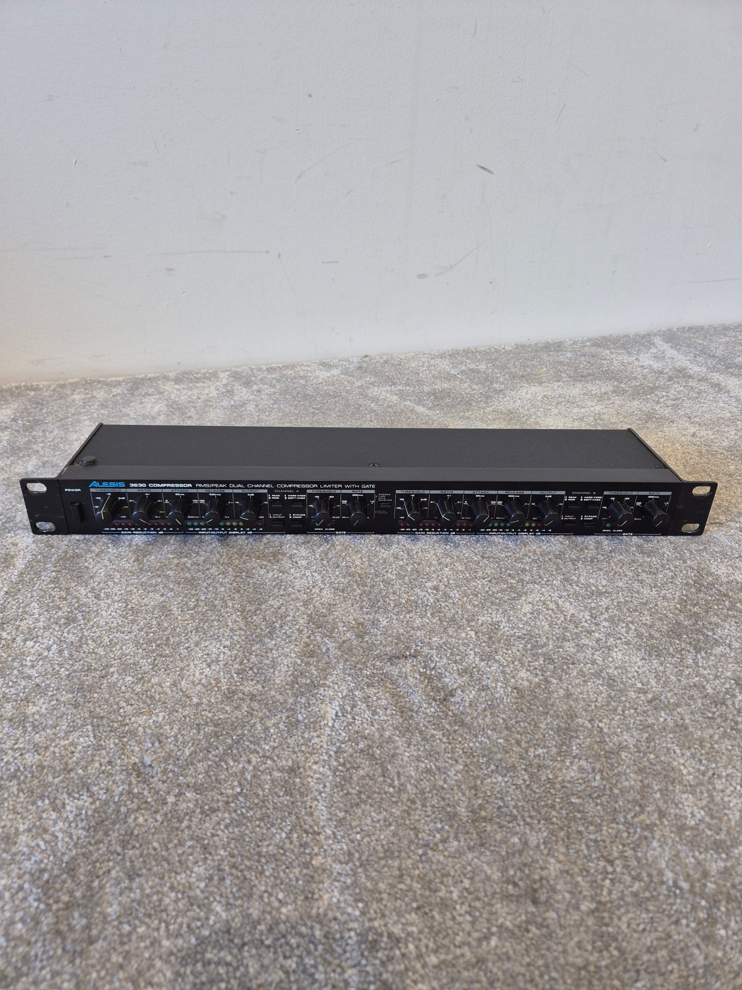 Alesis 3630 Compressor - Dual-Channel Compressor/Limiter w/ Original Box