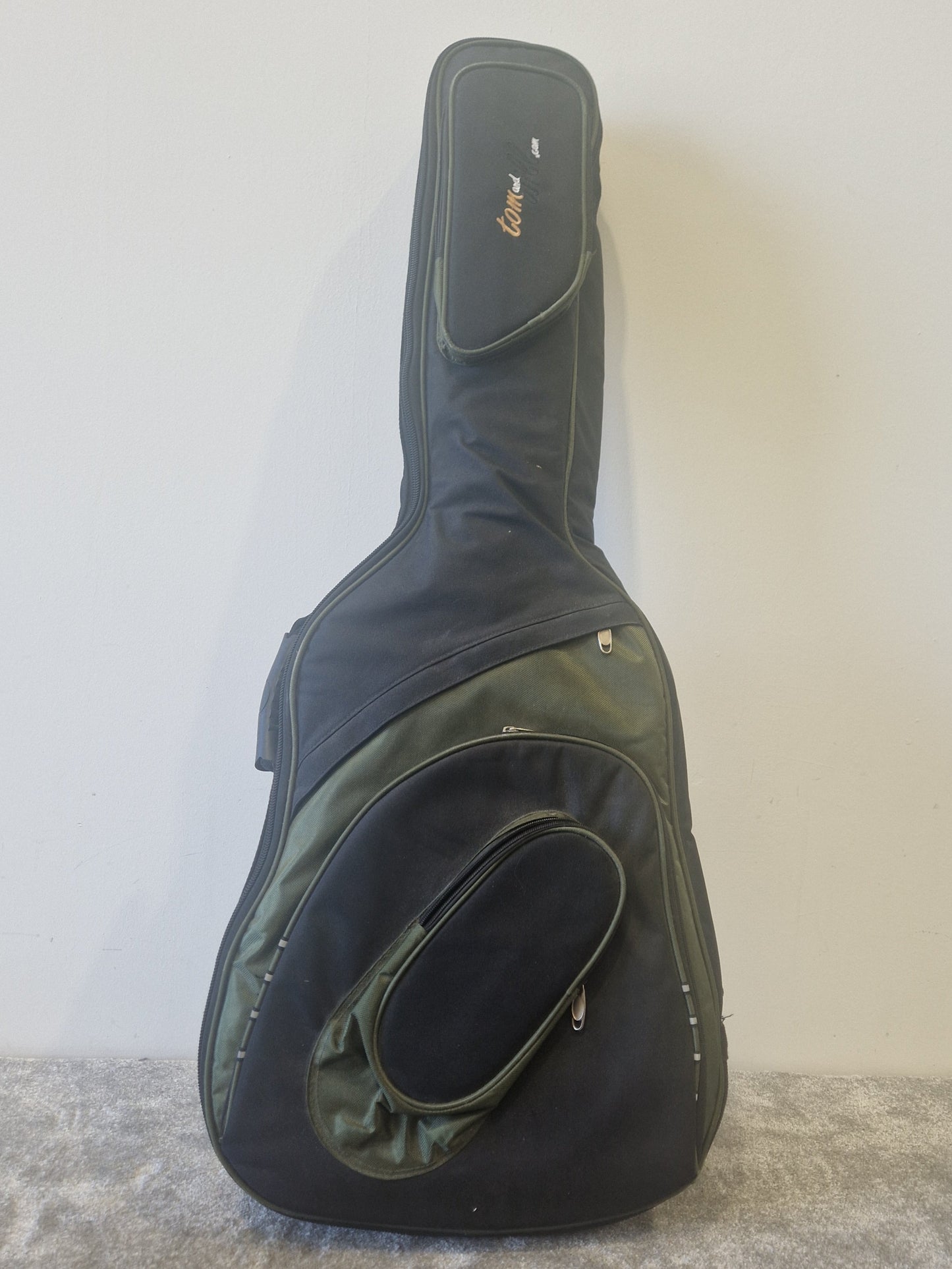 Cort L100-OC NS 6 String Acoustic Guitar – Full-Size w/ Case - Excellent