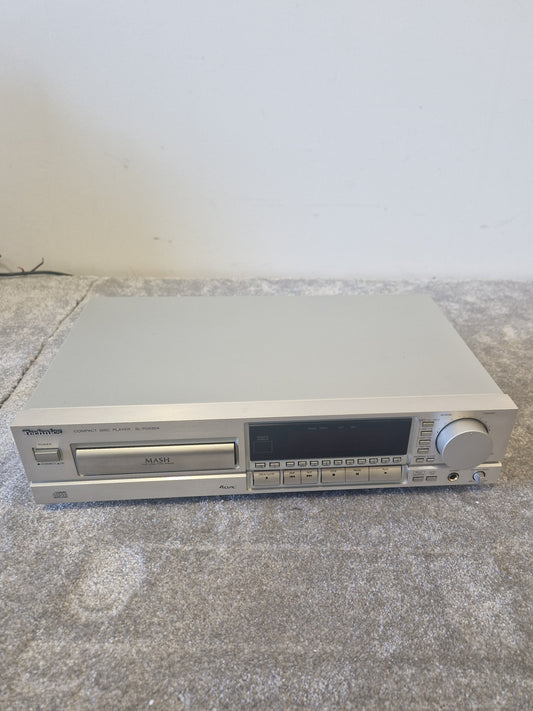 Technics SL-PG520A CD Player – High-Quality Audio w/ Original Box - Very Good