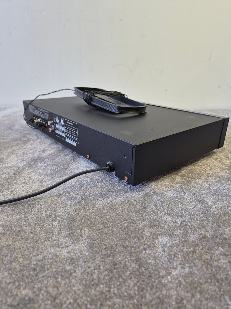 Pioneer F-227L - Digital FM/AM Tuner - Vintage Hi-Fi Stereo Component - Good - Image 9
