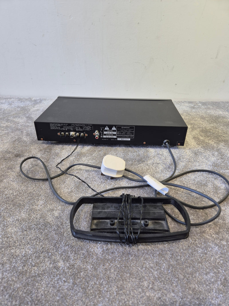 Pioneer F-227L - Digital FM/AM Tuner - Vintage Hi-Fi Stereo Component - Good - Image 10