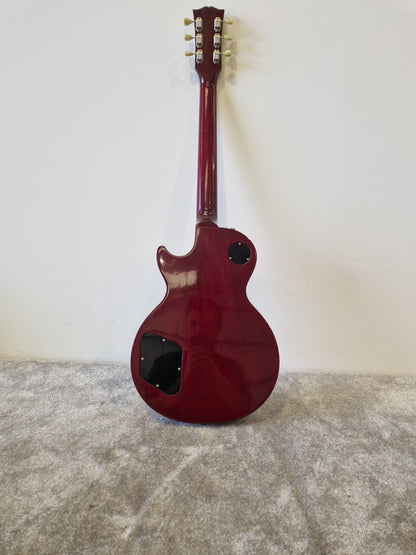 Gibson Les Paul Classic Plus 2005 – Translucent Red Finish, 60s Slim Neck - Very good w/ Hard Case