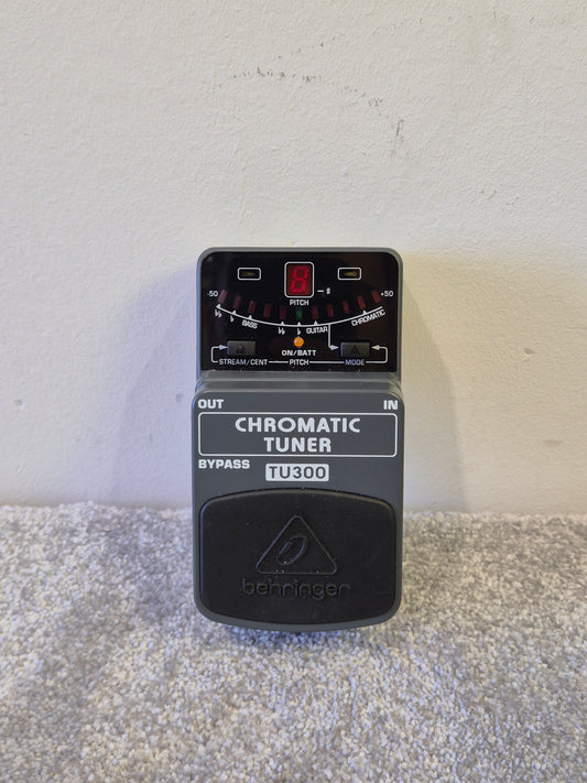 Behringer TU300 Chromatic Tuning Pedal - Excellent