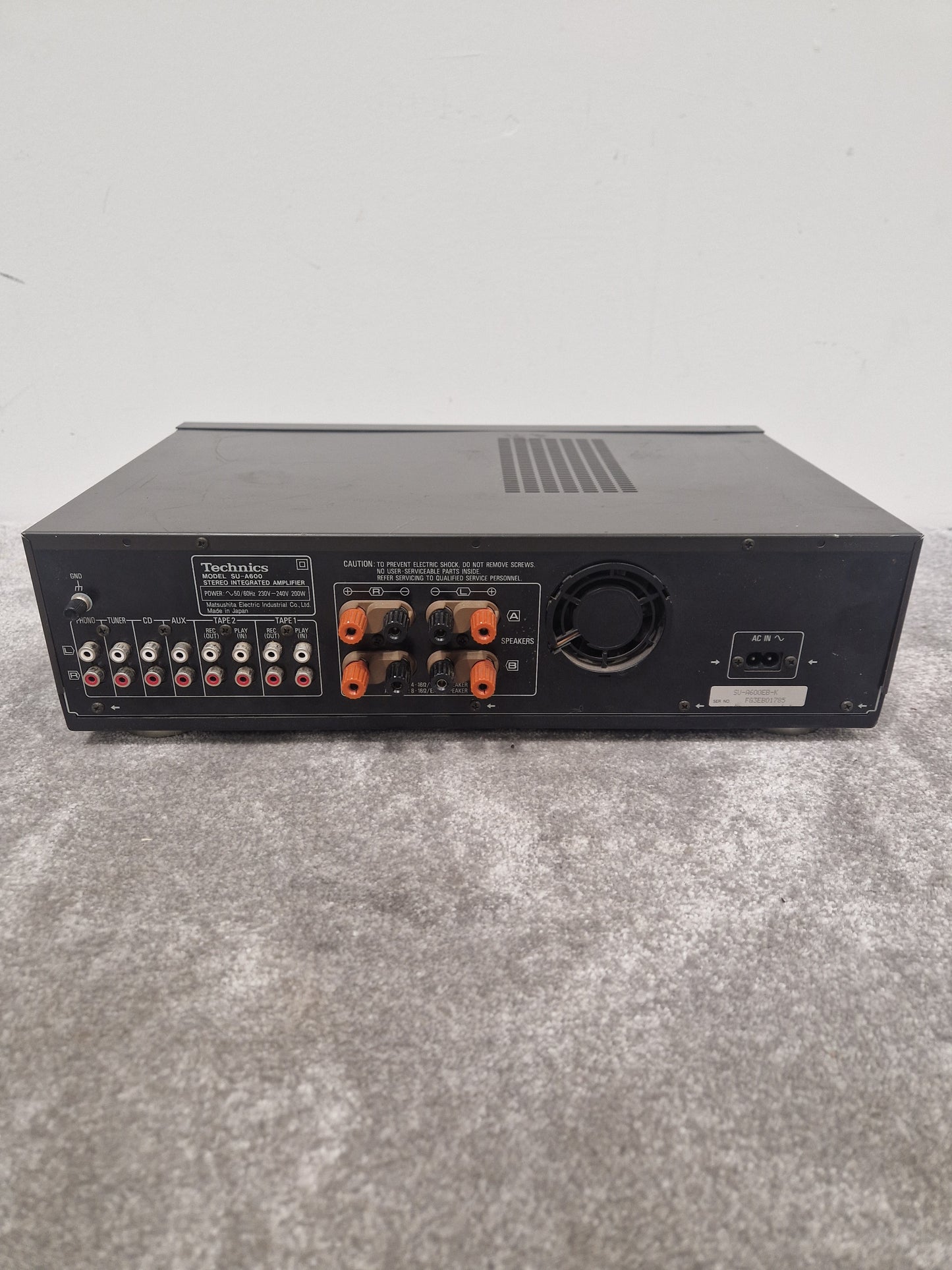 Technics SU-A600 Stereo Integrated Amplifier - 40W RMS per Channel - Very Good