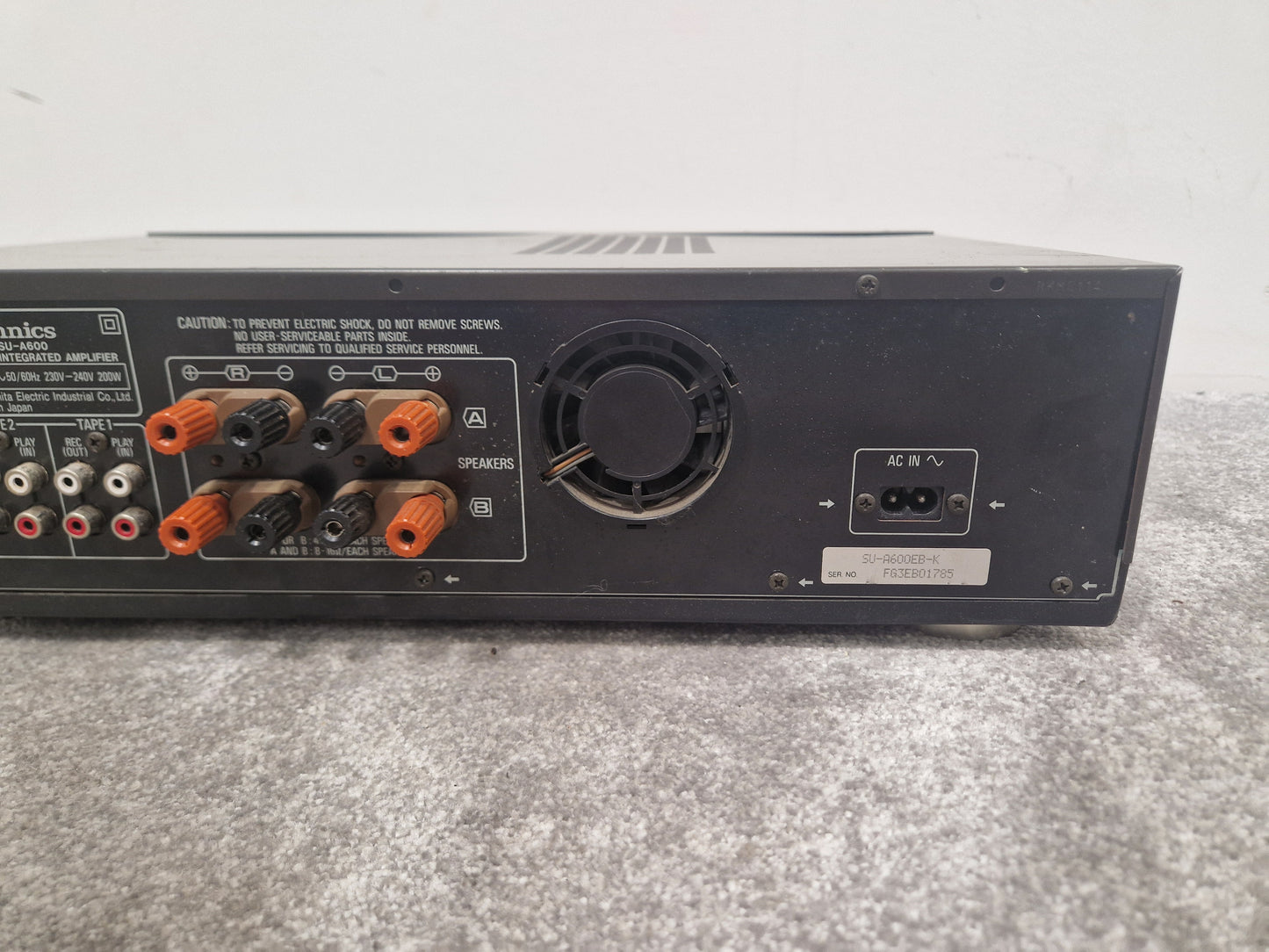 Technics SU-A600 Stereo Integrated Amplifier - 40W RMS per Channel - Very Good