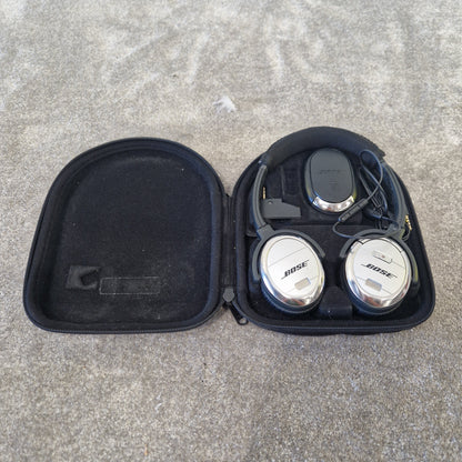 Bose QuietComfort 3 On-Ear Noise Cancelling Headphones - Very Good w/ Soft Case and Original Box