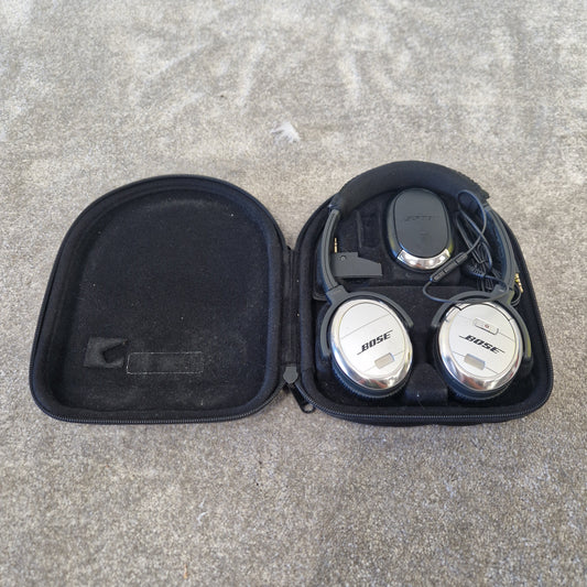 Bose QuietComfort 3 On-Ear Noise Cancelling Headphones - Very Good w/ Soft Case and Original Box