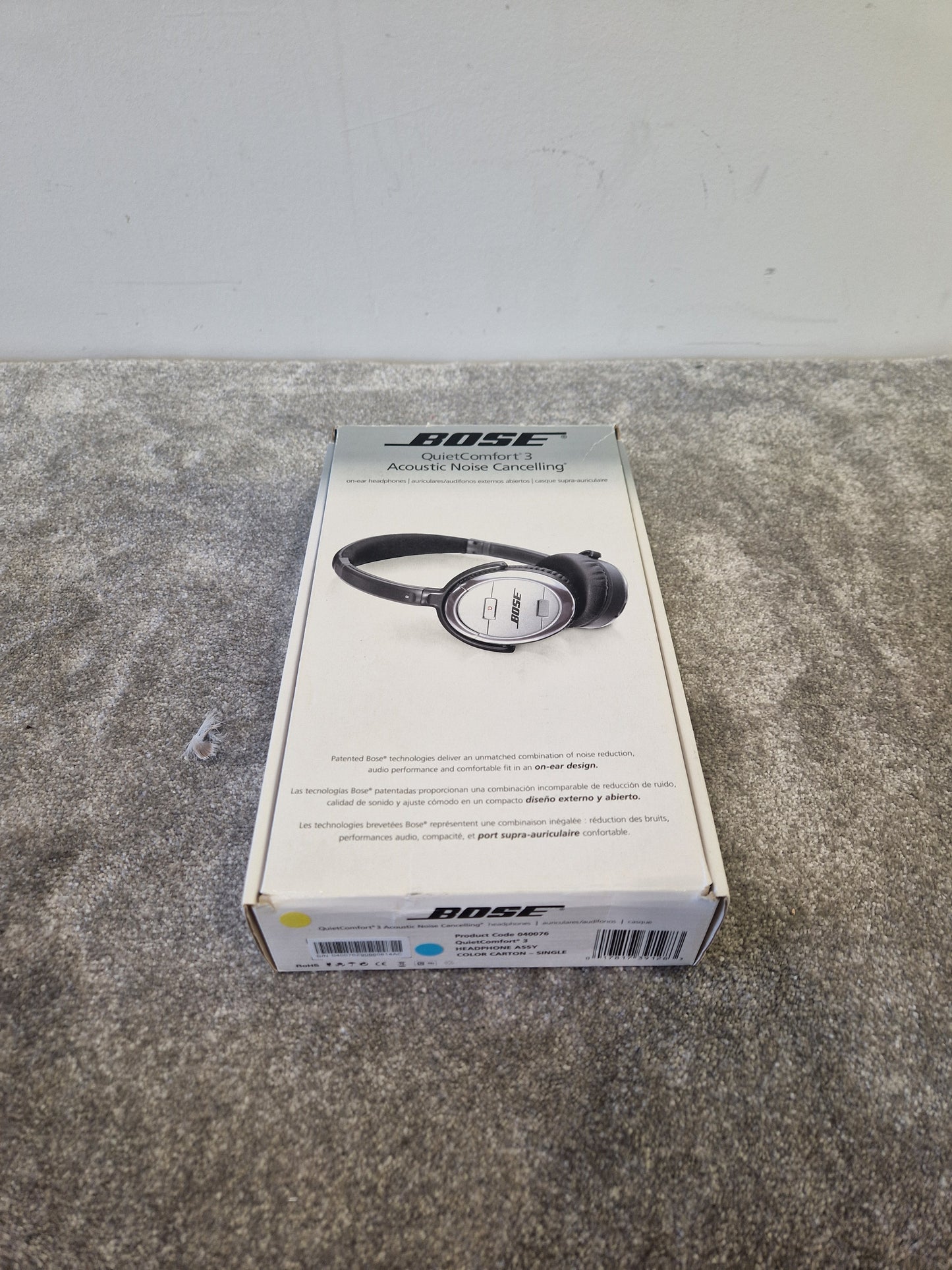 Bose QuietComfort 3 On-Ear Noise Cancelling Headphones - Very Good w/ Soft Case and Original Box
