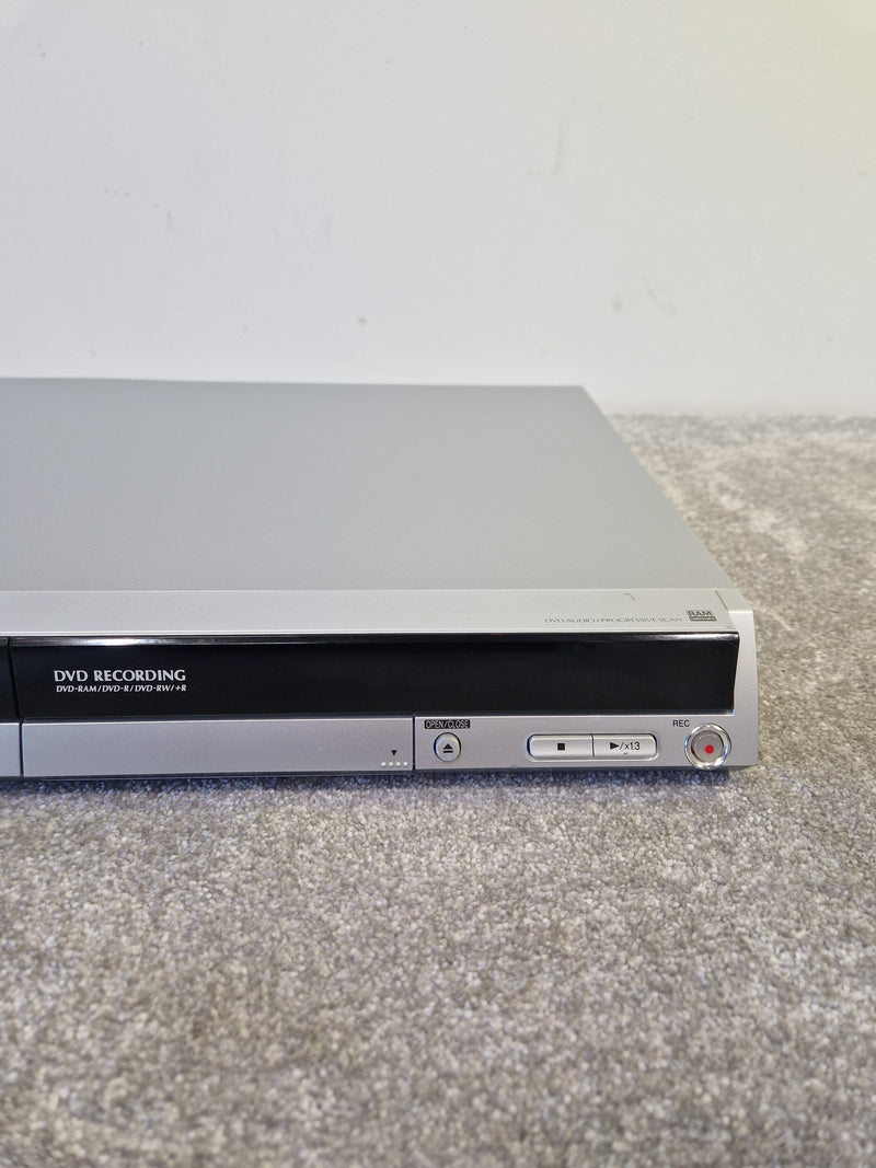 Panasonic DMR-ES10EB-S DVD Recorder - Multi-format Recording - (READ DESCRIPTION) - Image 3