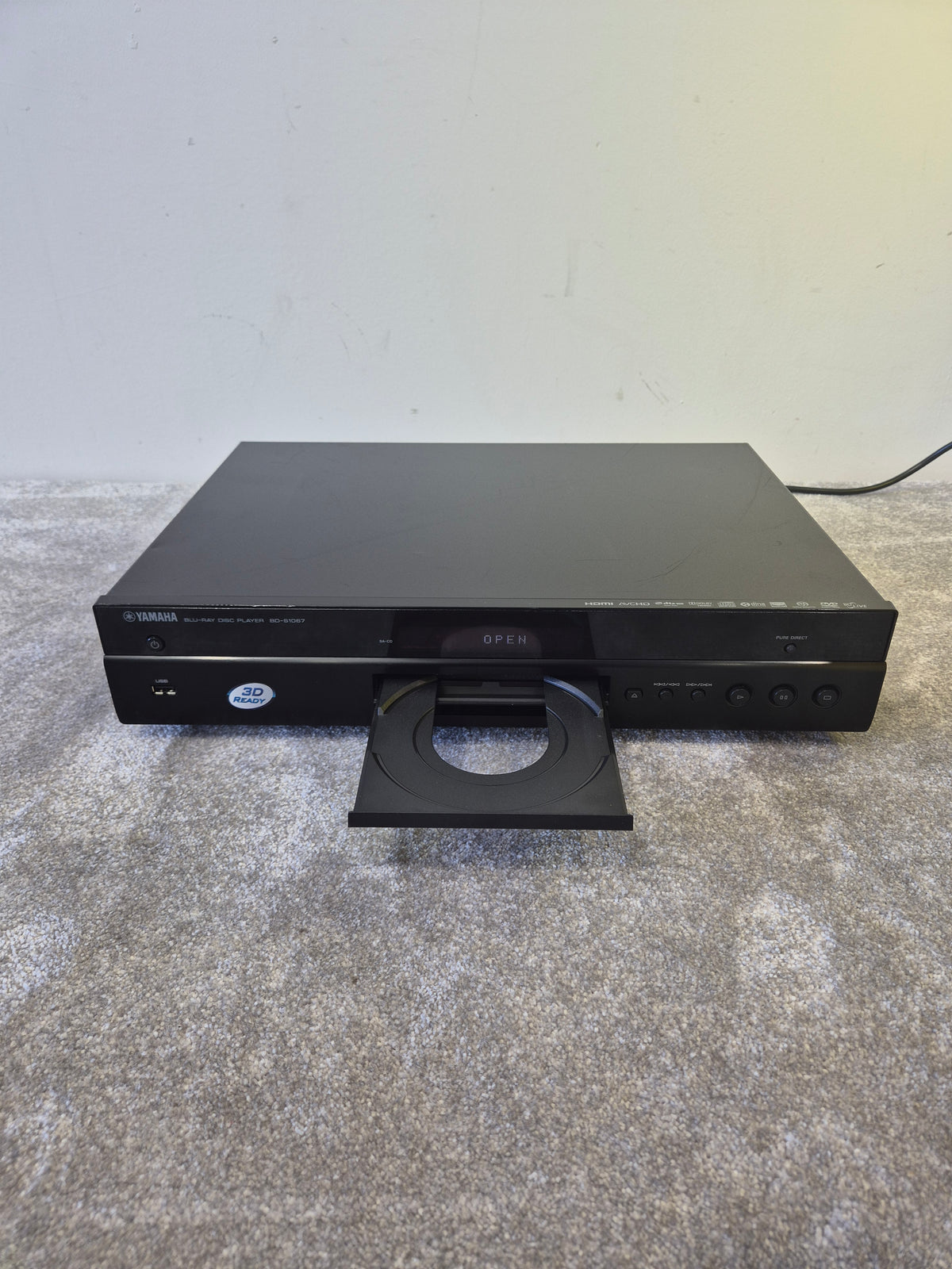 Yamaha BD-S1067 Blu-Ray Player – Full HD 1080p, HDMI - Very Good