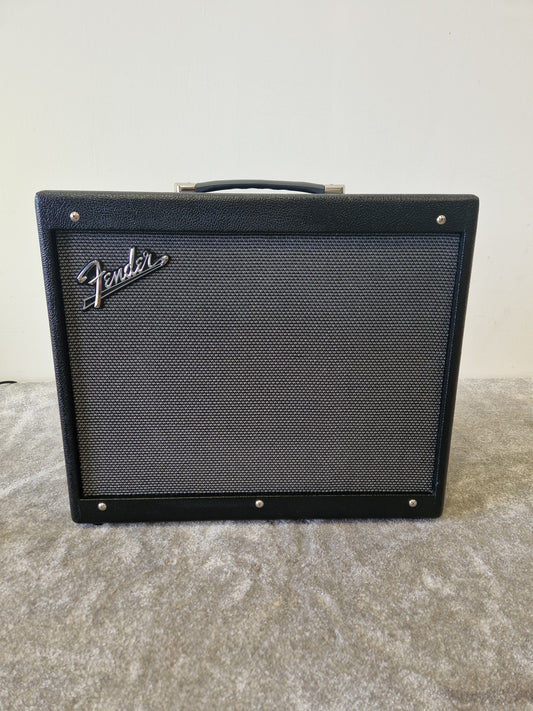 Fender Mustang GTX100 w/ GTX-7 Footswitch – 100W Modelling Combo Amp, 12" Celestion Speaker, 200 Presets - Excellent