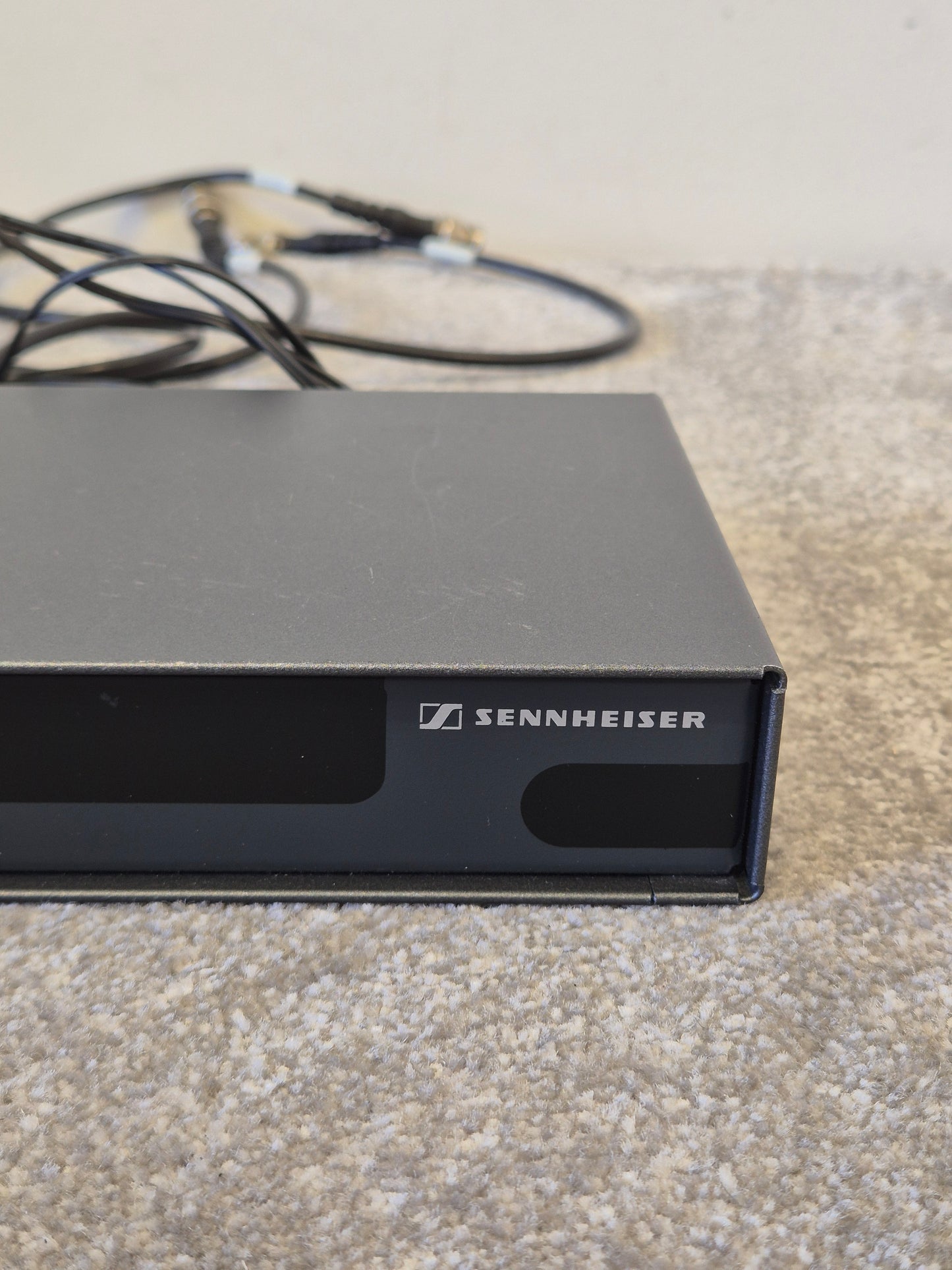 Sennheiser ASP 1 - Antenna Splitter - Good Condition w/ Various Cables