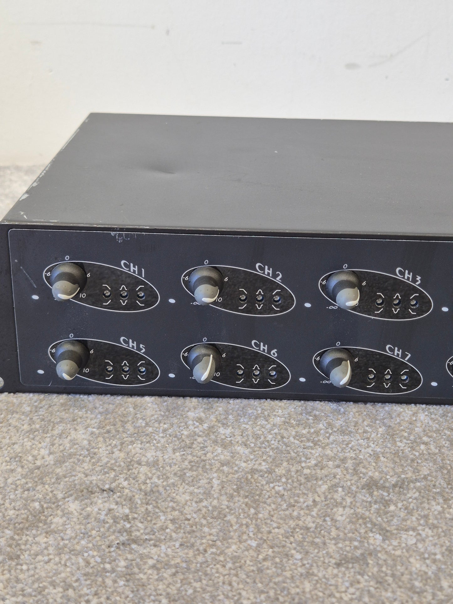 IRP AM4080 - 8 Channel Mixer - Fair