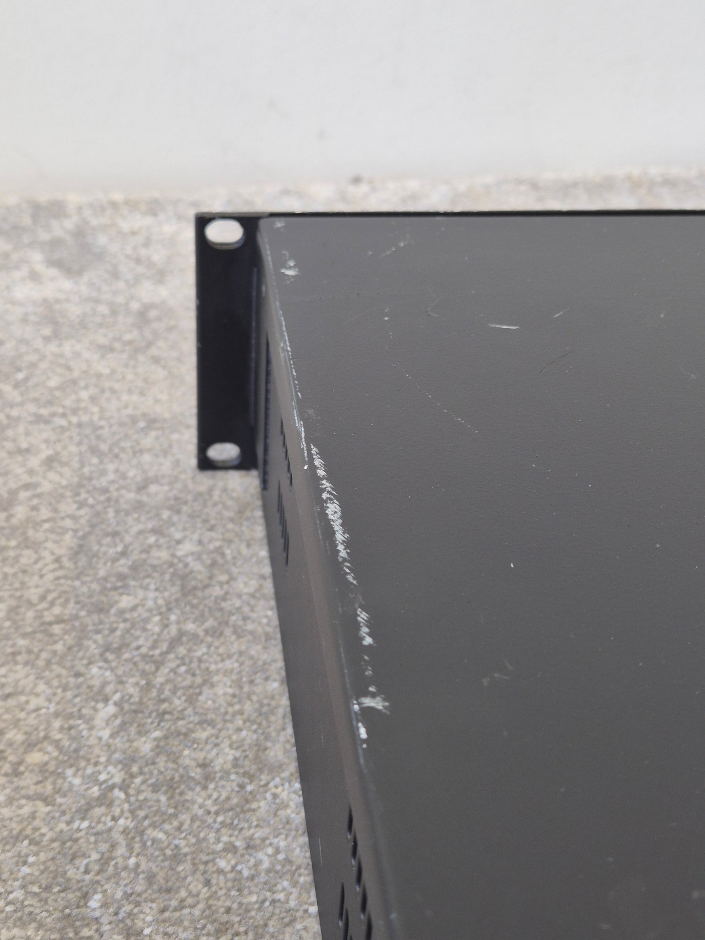 IRP AM4080 - 8 Channel Mixer - Fair